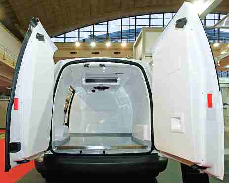 Optimal Freshness with Our Fridge Vans