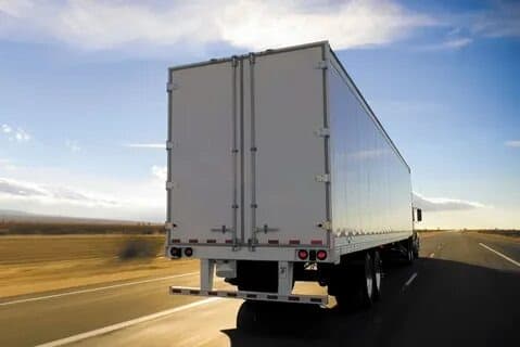 Blog image for Exploring Chiller Van Components: How They Keep Goods Fresh & Safe! - Dubai Chiller Transport article about chiller van in Dubai